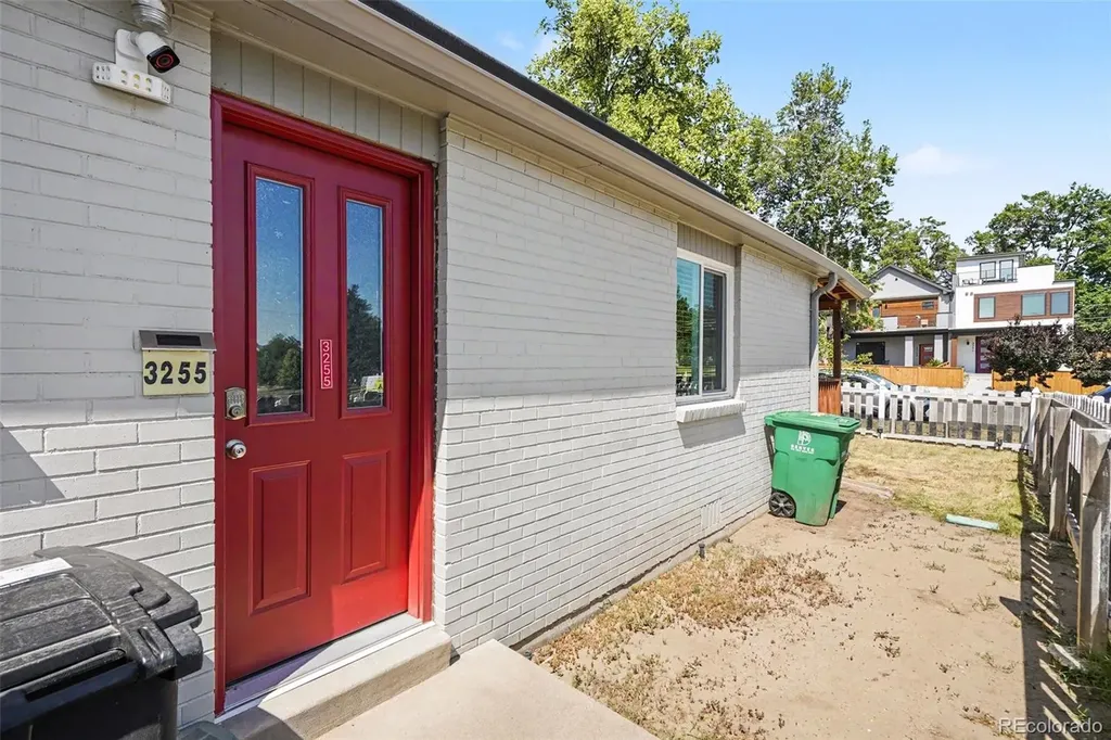 3255 N Cook Street Denver CO 80205