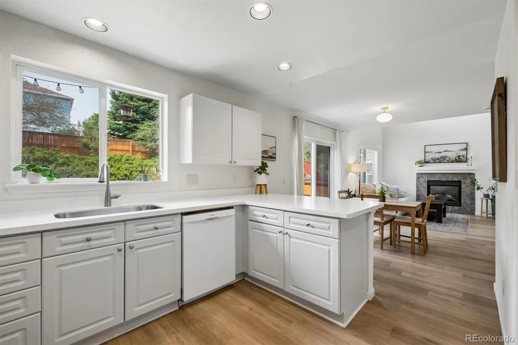 9659 Queenscliffe Drive Littleton CO 80130