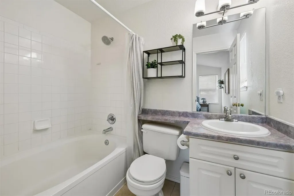 9659 Queenscliffe Drive Littleton CO 80130