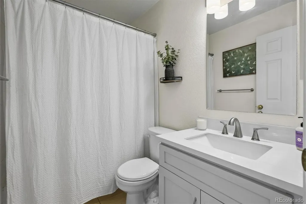 9659 Queenscliffe Drive Littleton CO 80130