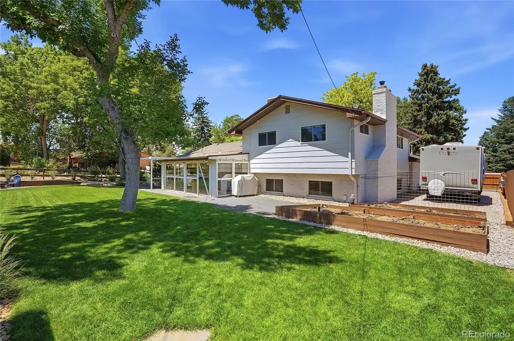 9490 Vance Court Broomfield CO 80021