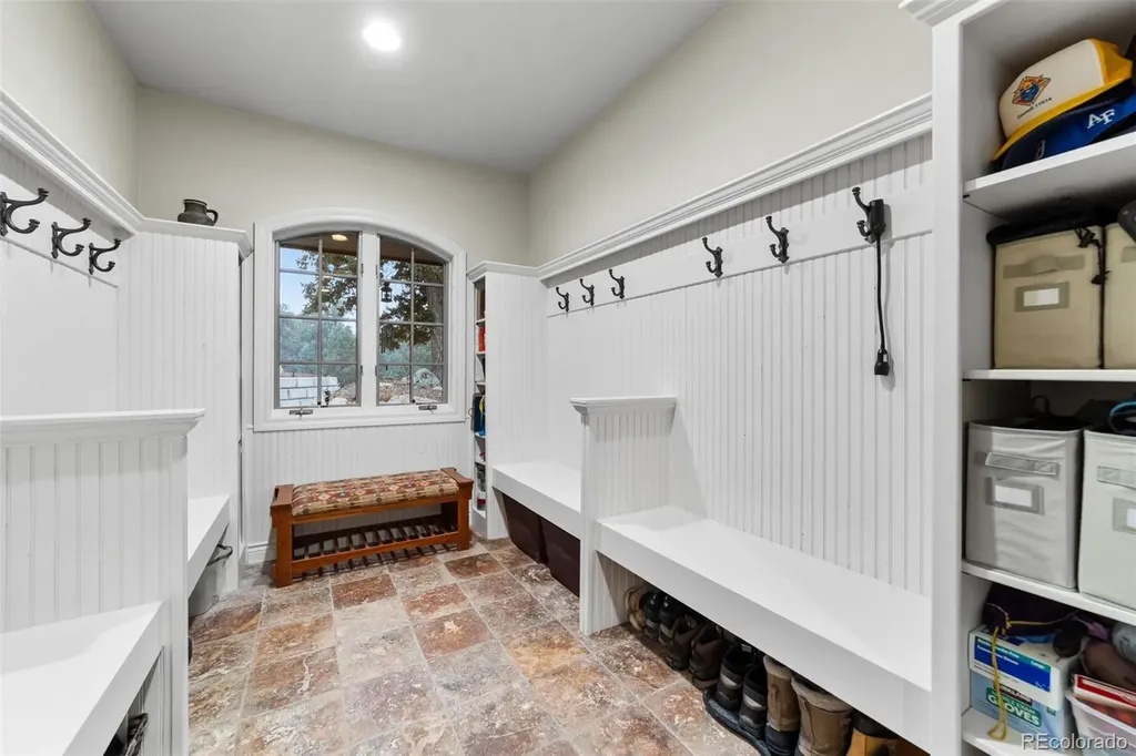 4450 Walker Ridge View Colorado Springs CO 80908