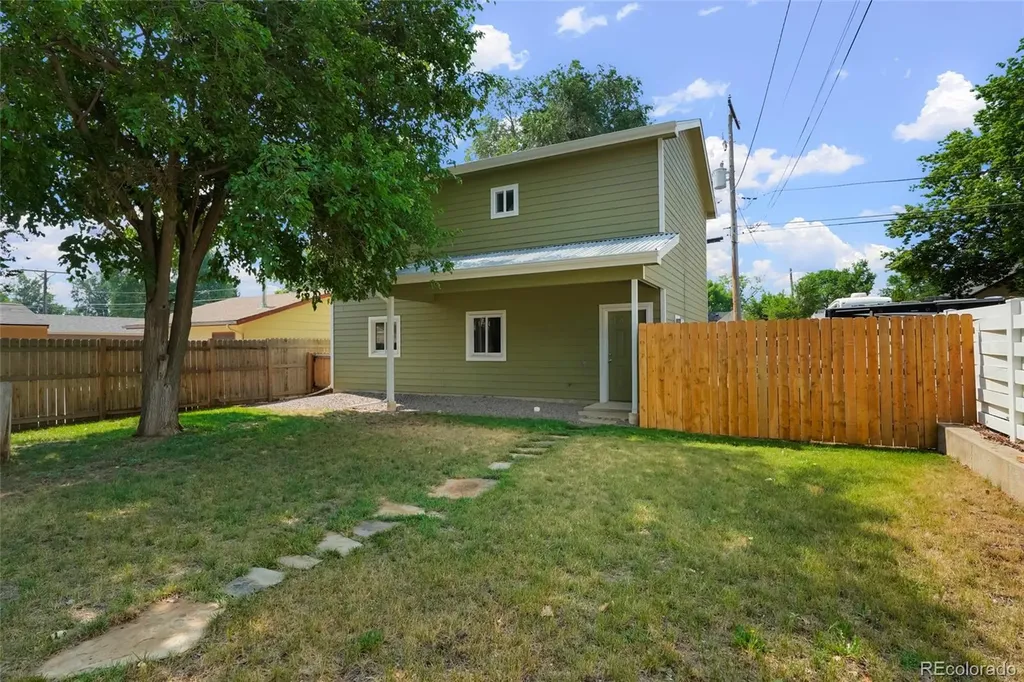517 Locust Street Windsor CO 80550