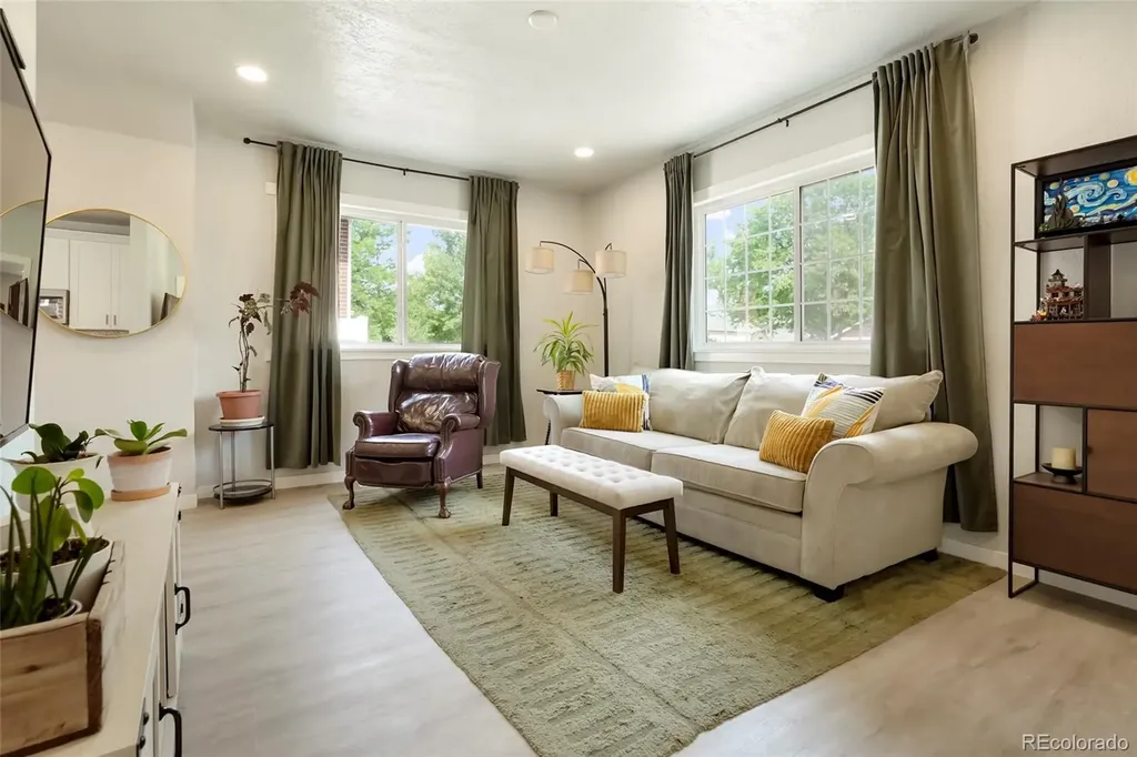517 Locust Street Windsor CO 80550
