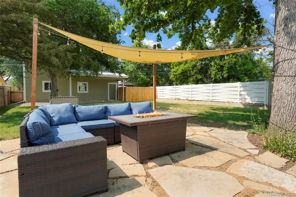 517 Locust Street Windsor CO 80550