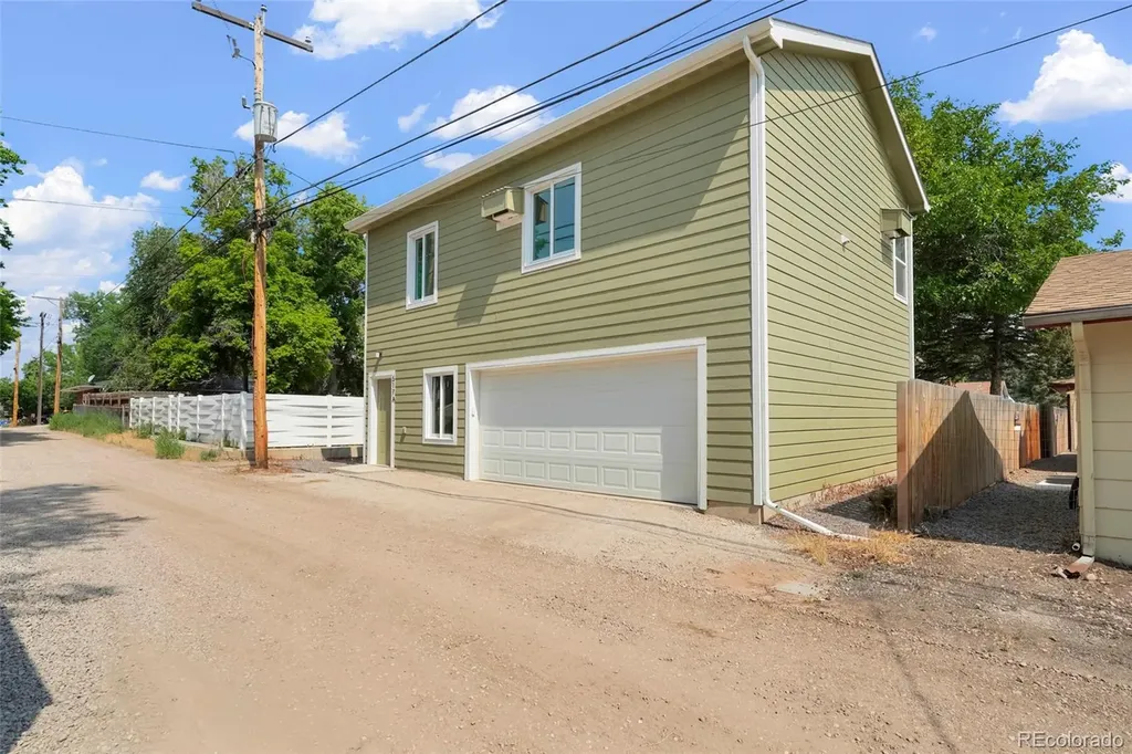 517 Locust Street Windsor CO 80550