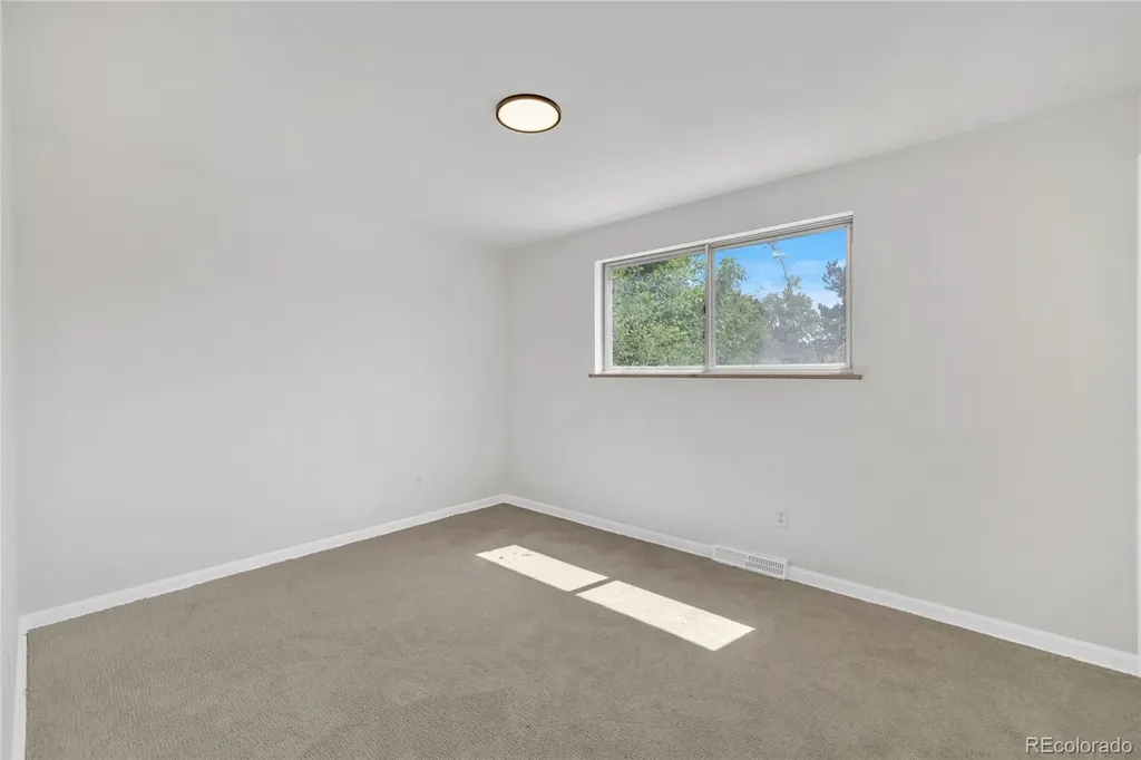 1569 S Lee Street Lakewood CO 80232