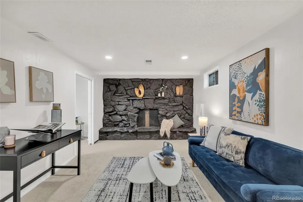 1569 S Lee Street Lakewood CO 80232