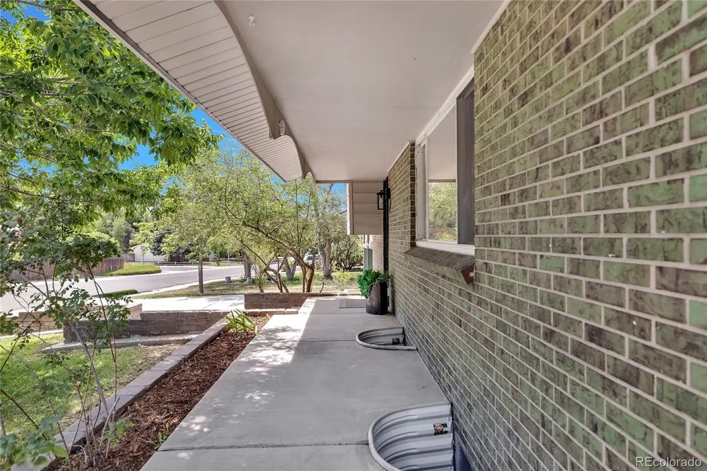 1569 S Lee Street Lakewood CO 80232