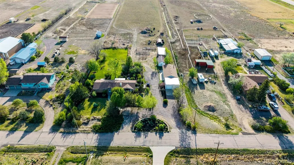 13861 Elmore Road Longmont CO 80504