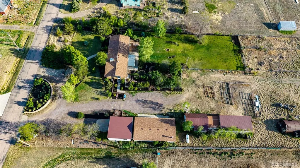 13861 Elmore Road Longmont CO 80504