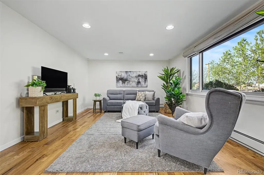 13861 Elmore Road Longmont CO 80504