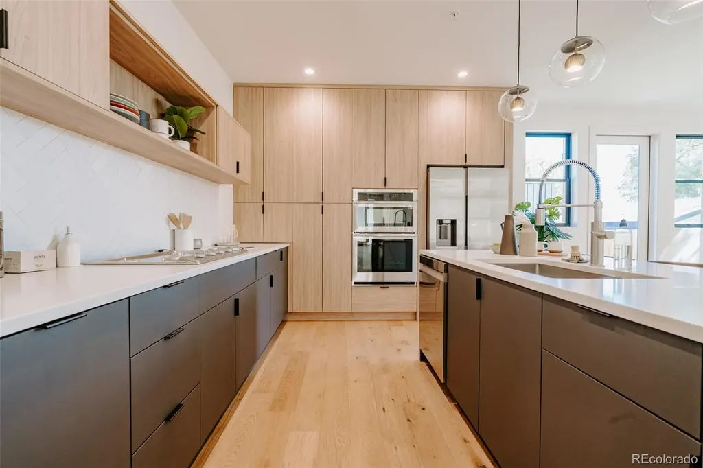 2534 Chase Edgewater CO 80215