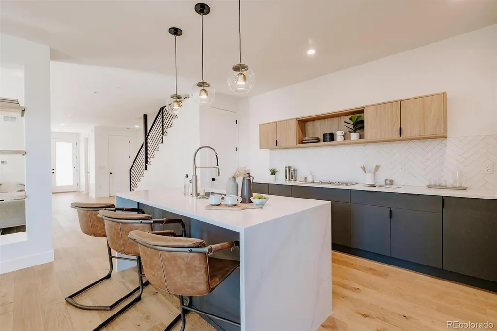 2534 Chase Edgewater CO 80215