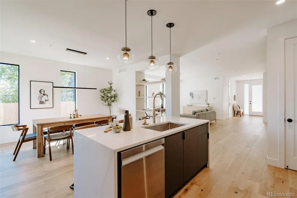 2534 Chase Edgewater CO 80215