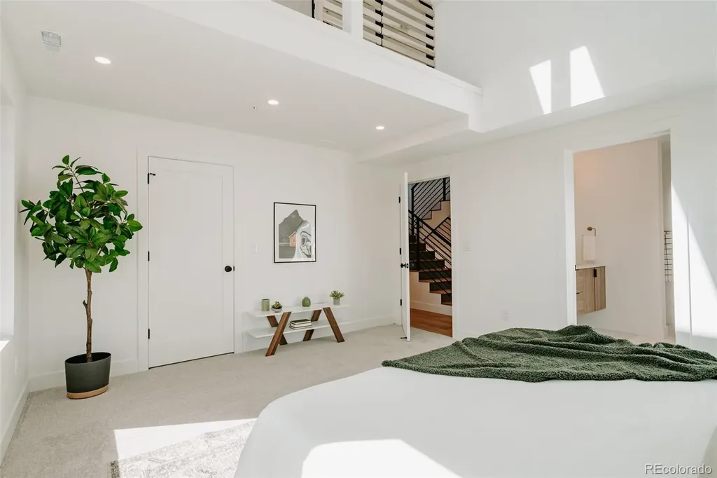 2534 Chase Edgewater CO 80215