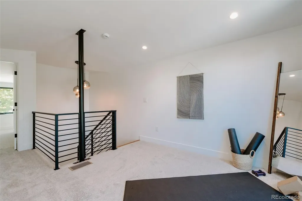 2534 Chase Edgewater CO 80215