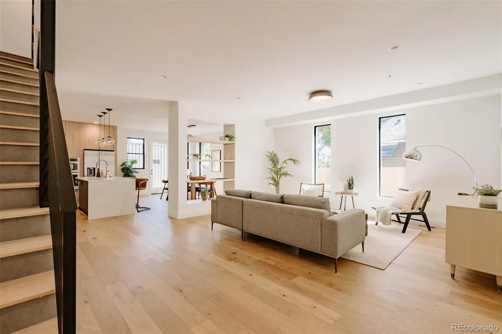 2534 Chase Edgewater CO 80215