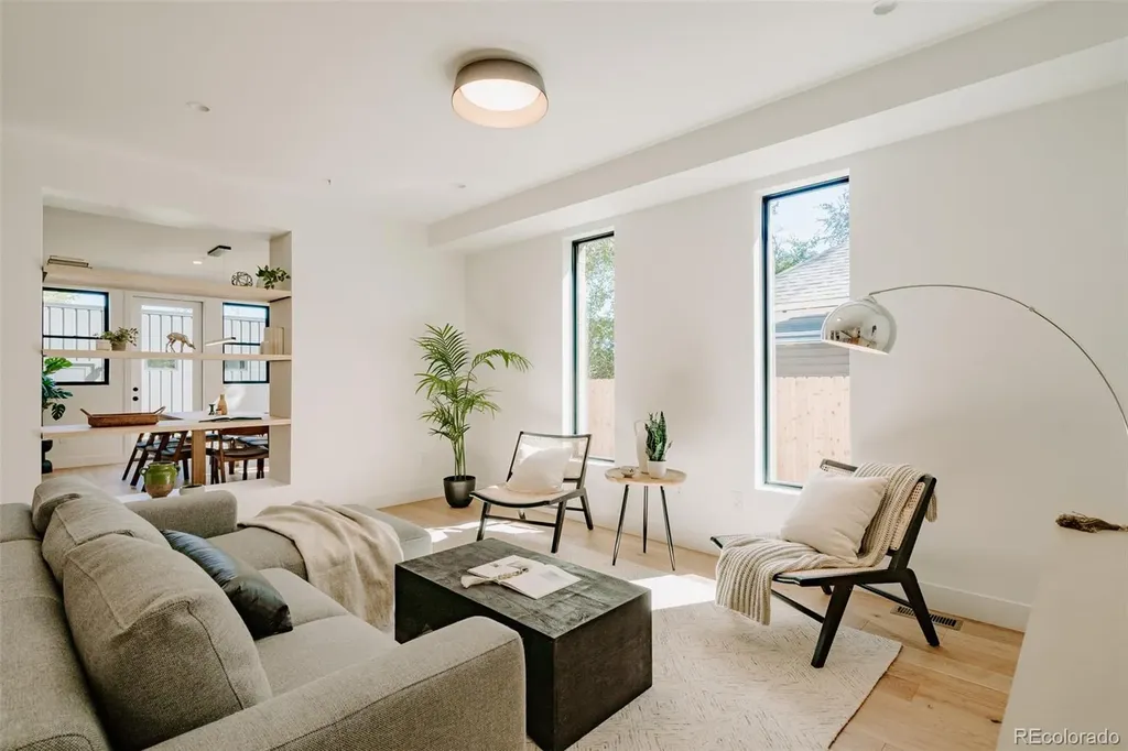 2534 Chase Edgewater CO 80215