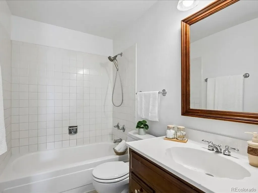 7566 S Willow Way Centennial CO 80112