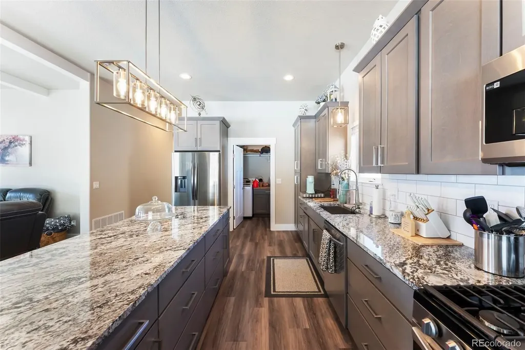 489 Duesouth Road Florissant CO 80816