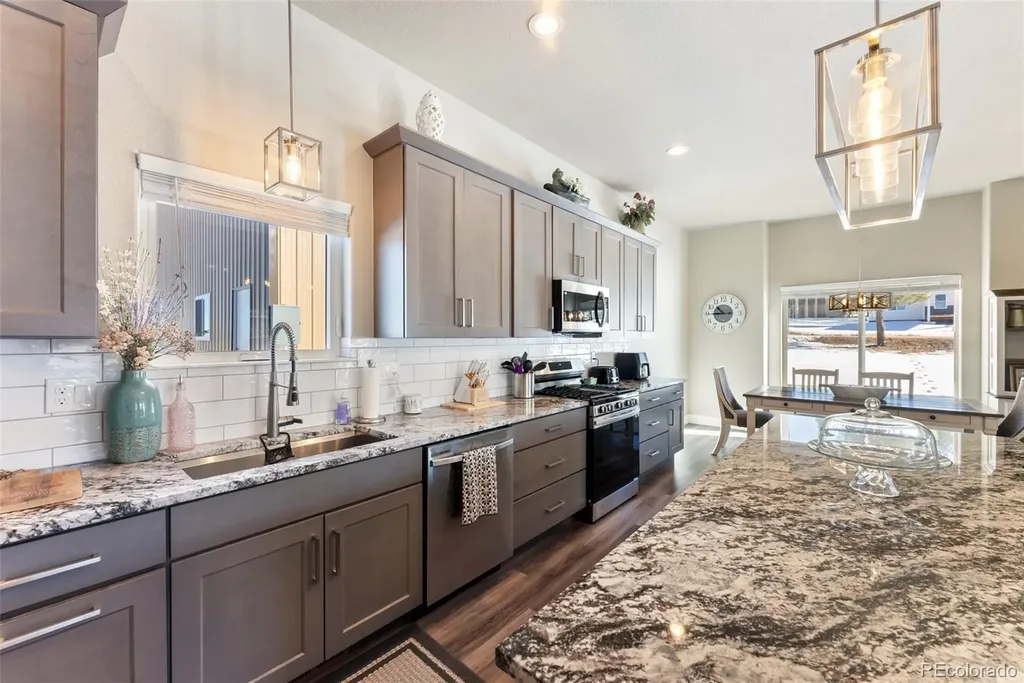 489 Duesouth Road Florissant CO 80816