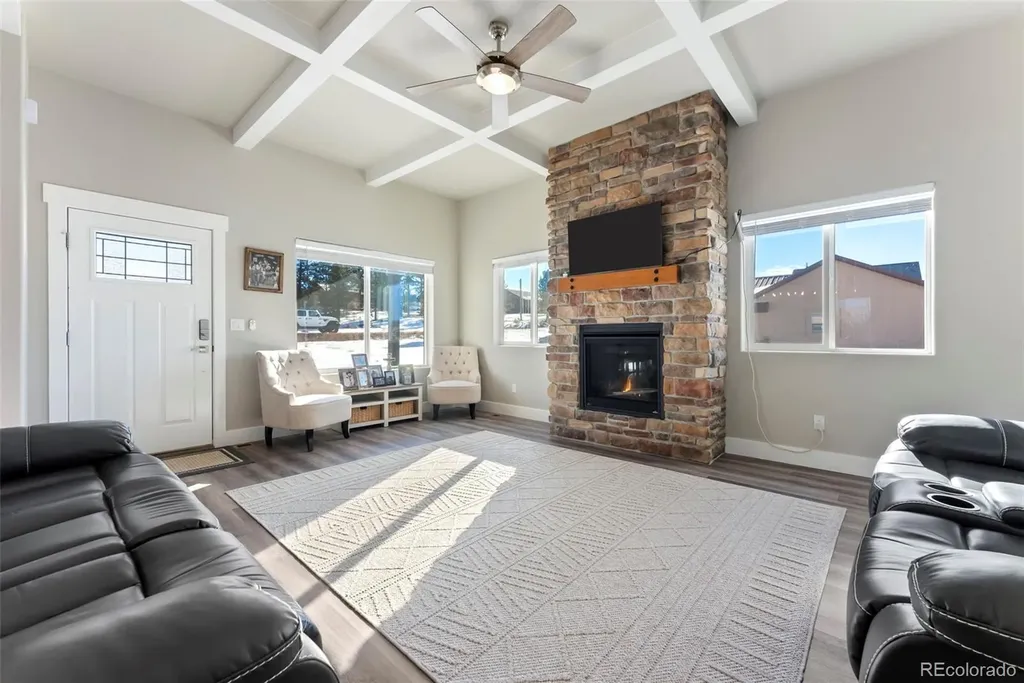 489 Duesouth Road Florissant CO 80816