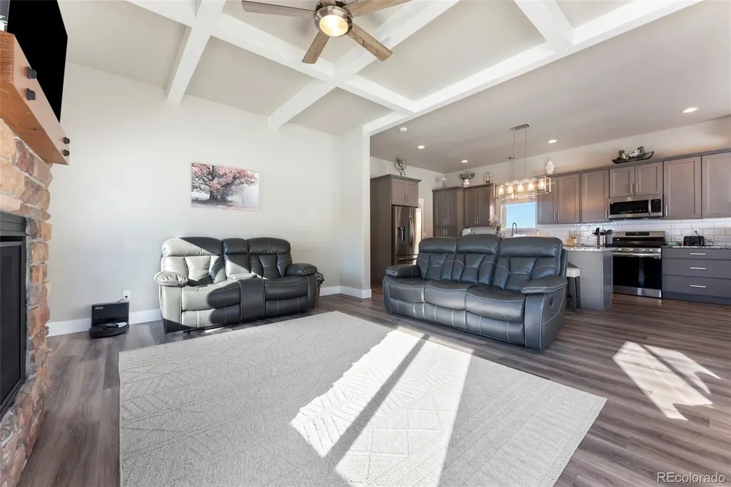 489 Duesouth Road Florissant CO 80816