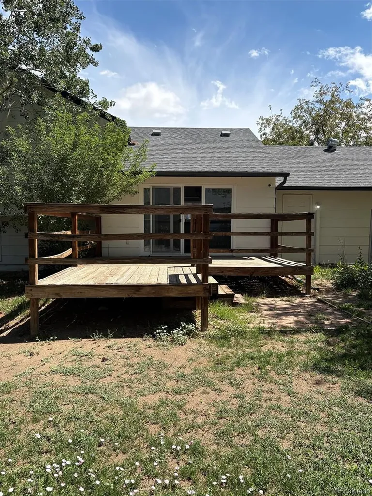 21124 E Powers Circle Centennial CO 80015