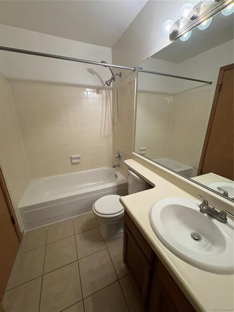 21124 E Powers Circle Centennial CO 80015