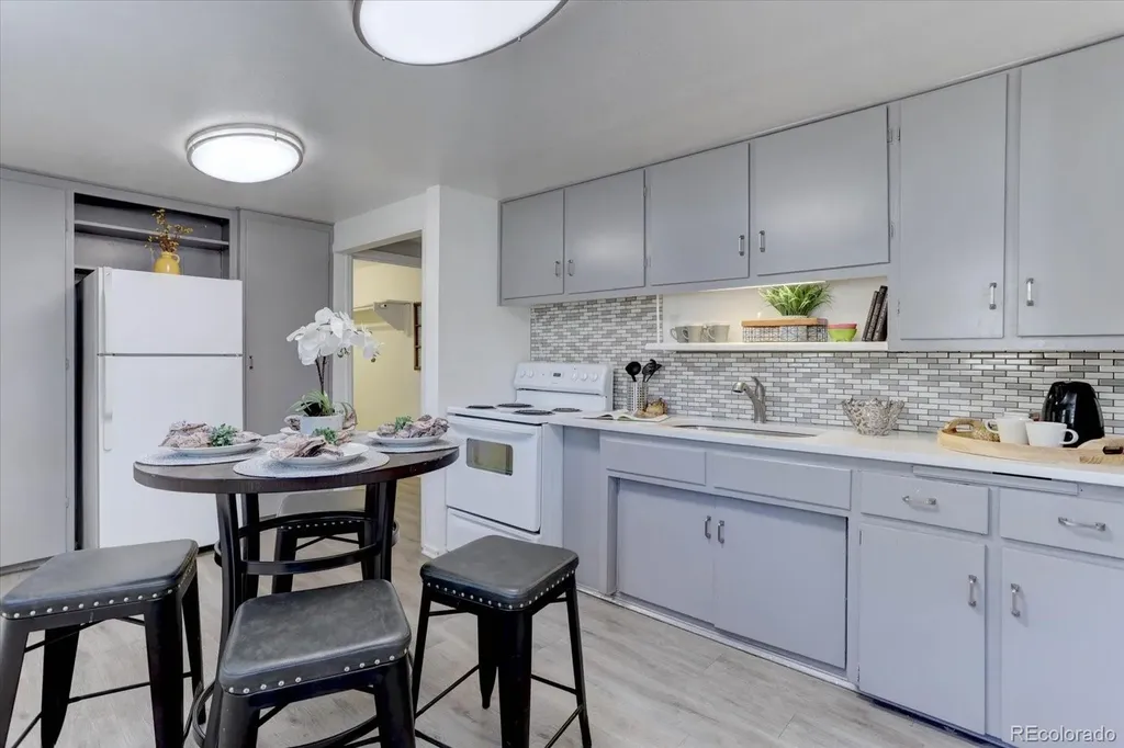 6940 W 55th Place Arvada CO 80002