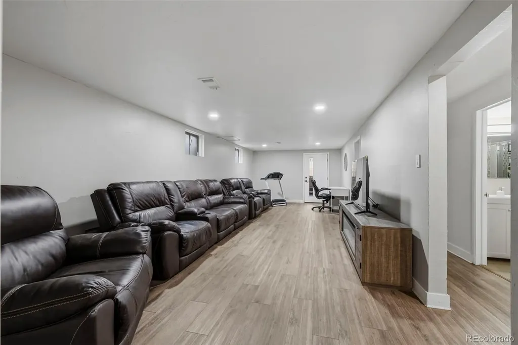 881 Delta Street Denver CO 80221