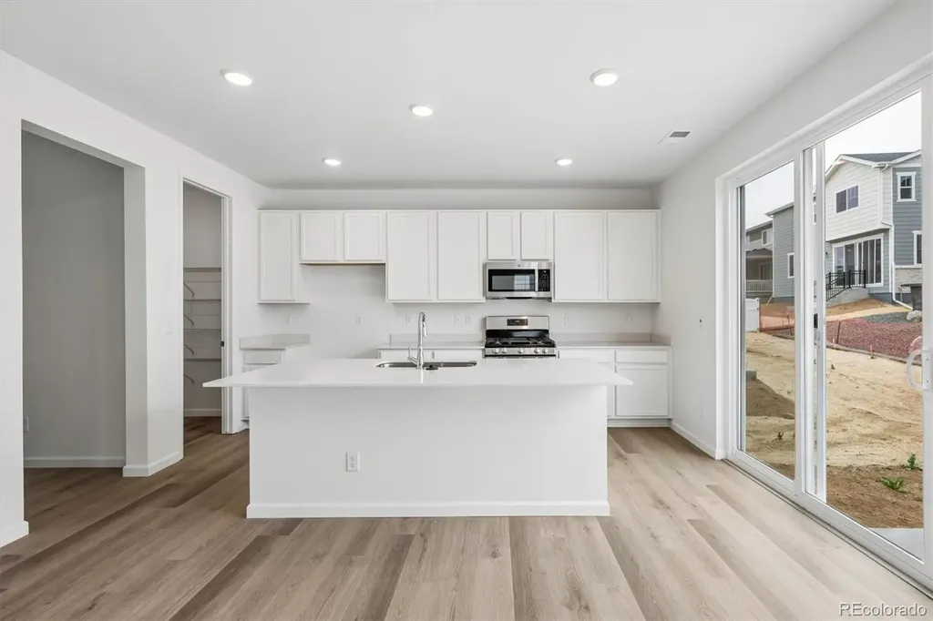 475 S Salida Street Aurora CO 80017