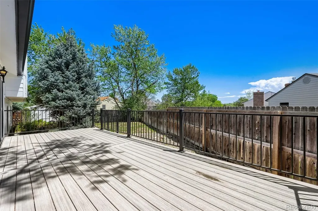 6846 S Glencoe Court Centennial CO 80122