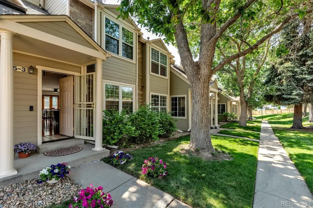 1818 S Quebec Way Denver CO 80231