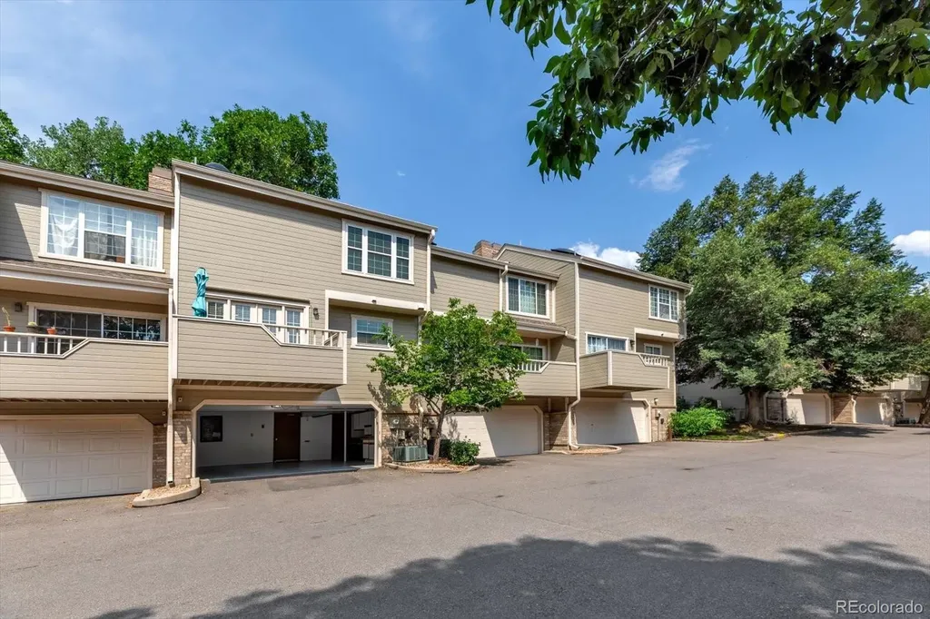 1818 S Quebec Way Denver CO 80231