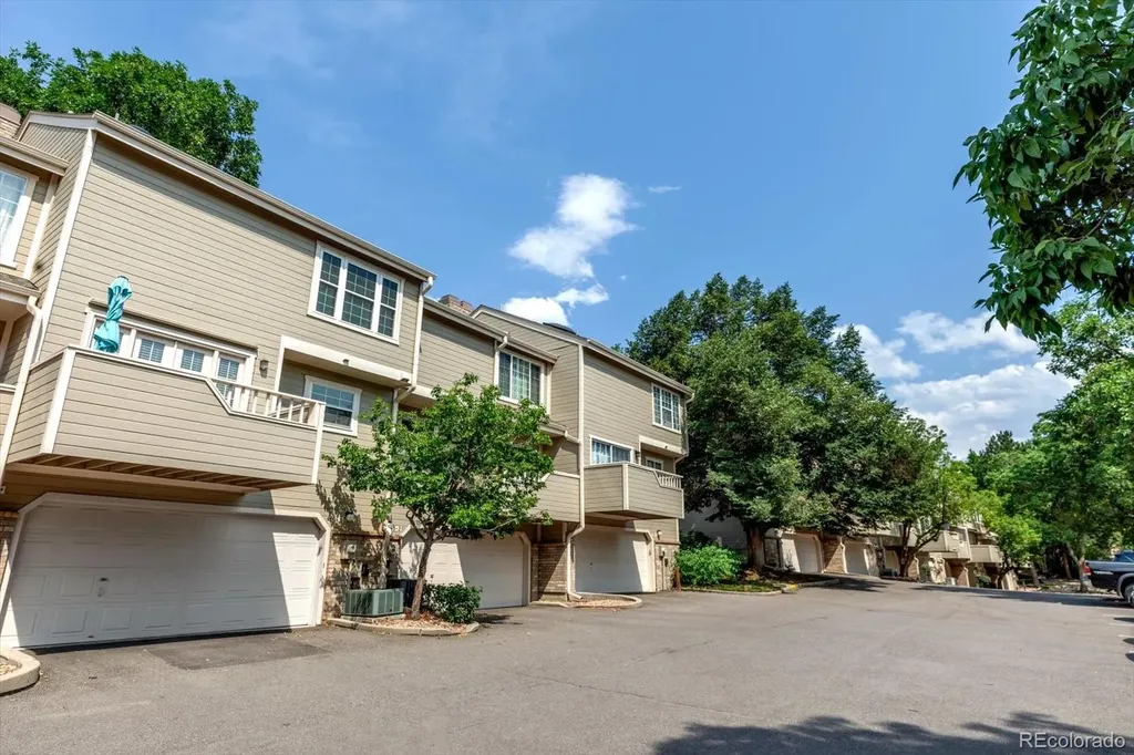 1818 S Quebec Way Denver CO 80231