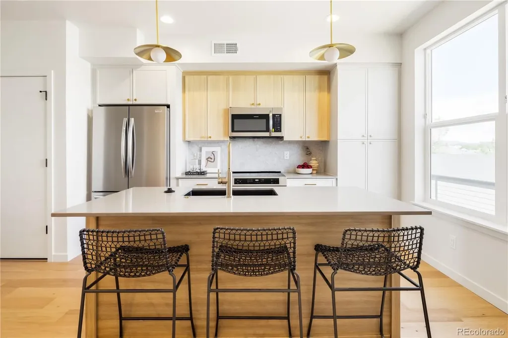 4825 W 10th Avenue Denver CO 80204