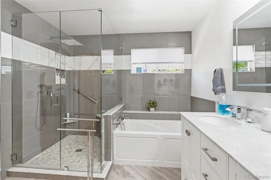 5257 S Bahama Circle Centennial CO 80015