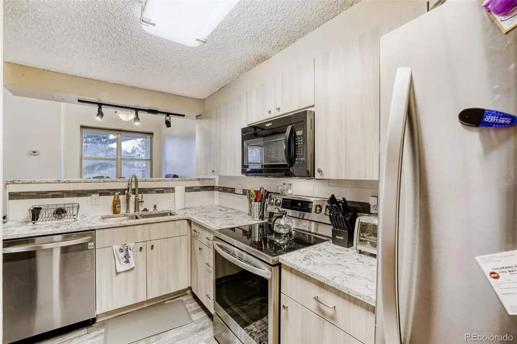 625 S Depew Street Lakewood CO 80226
