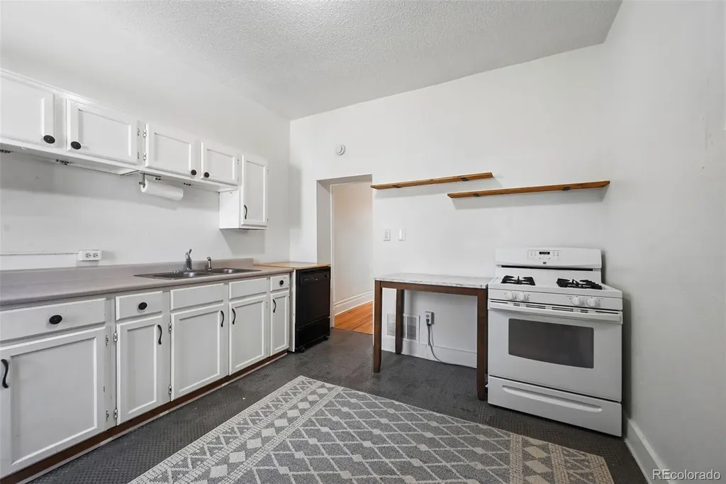 3037 N Gilpin Street Denver CO 80205