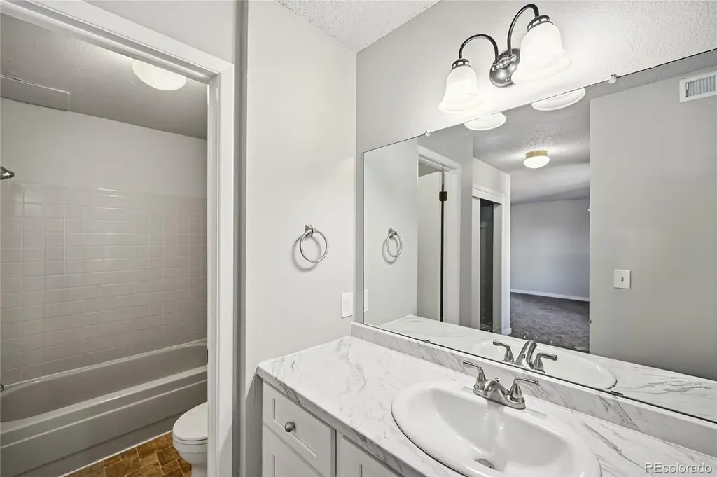 14438 E 1st Drive Aurora CO 80011