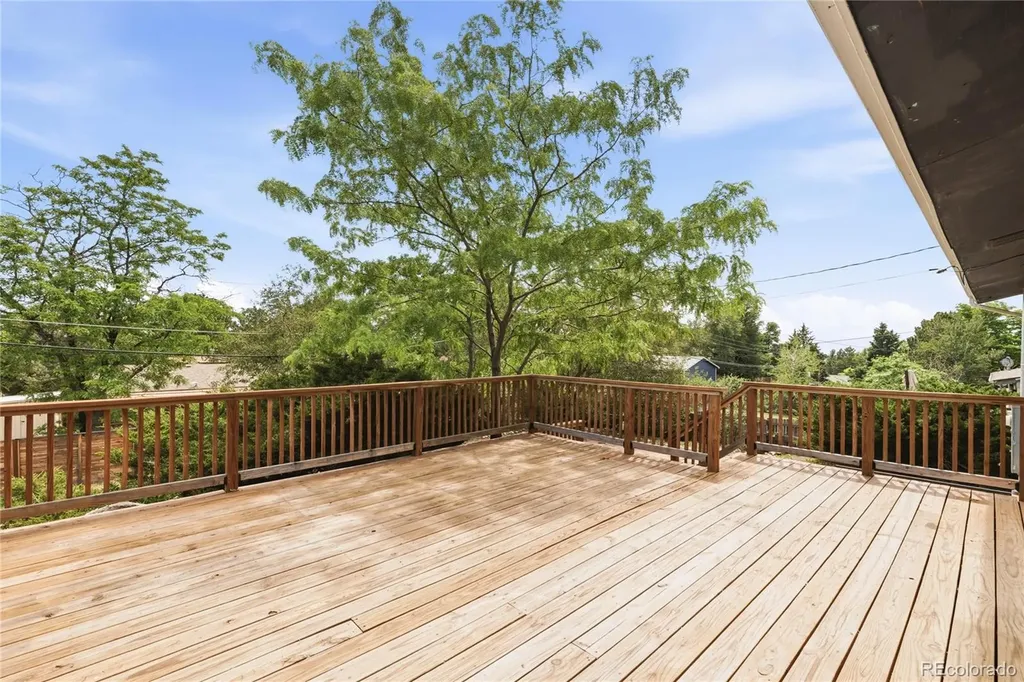 804 S Queen Way Lakewood CO 80226