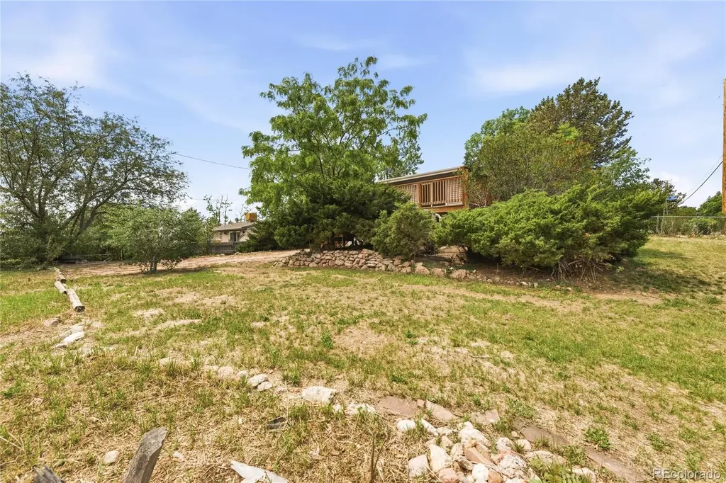 804 S Queen Way Lakewood CO 80226
