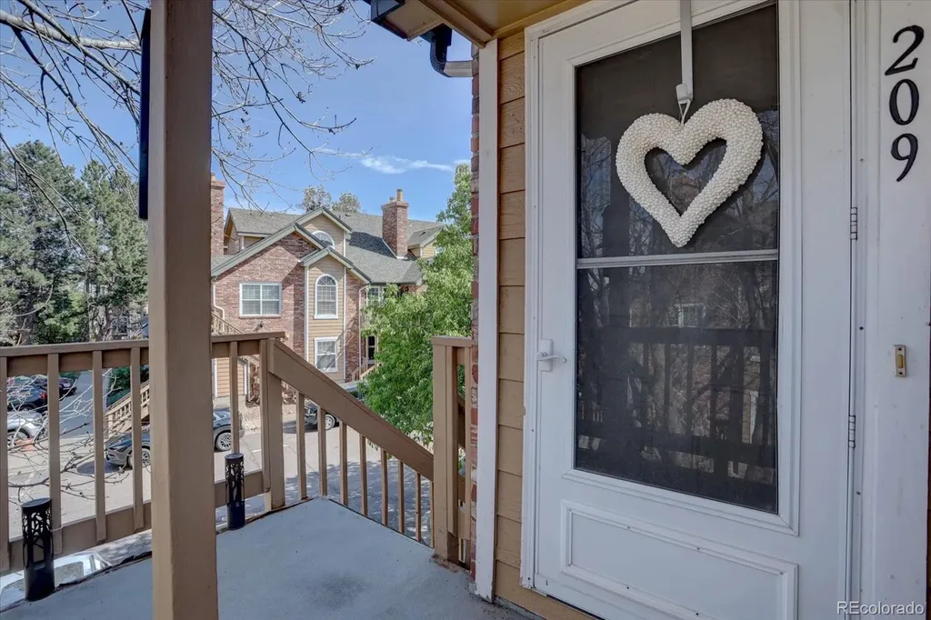 4943 S Carson Street Aurora CO 80015