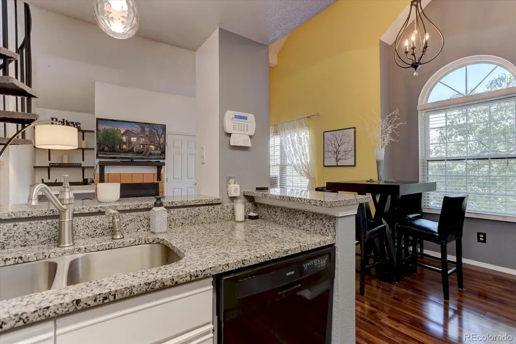 4943 S Carson Street Aurora CO 80015
