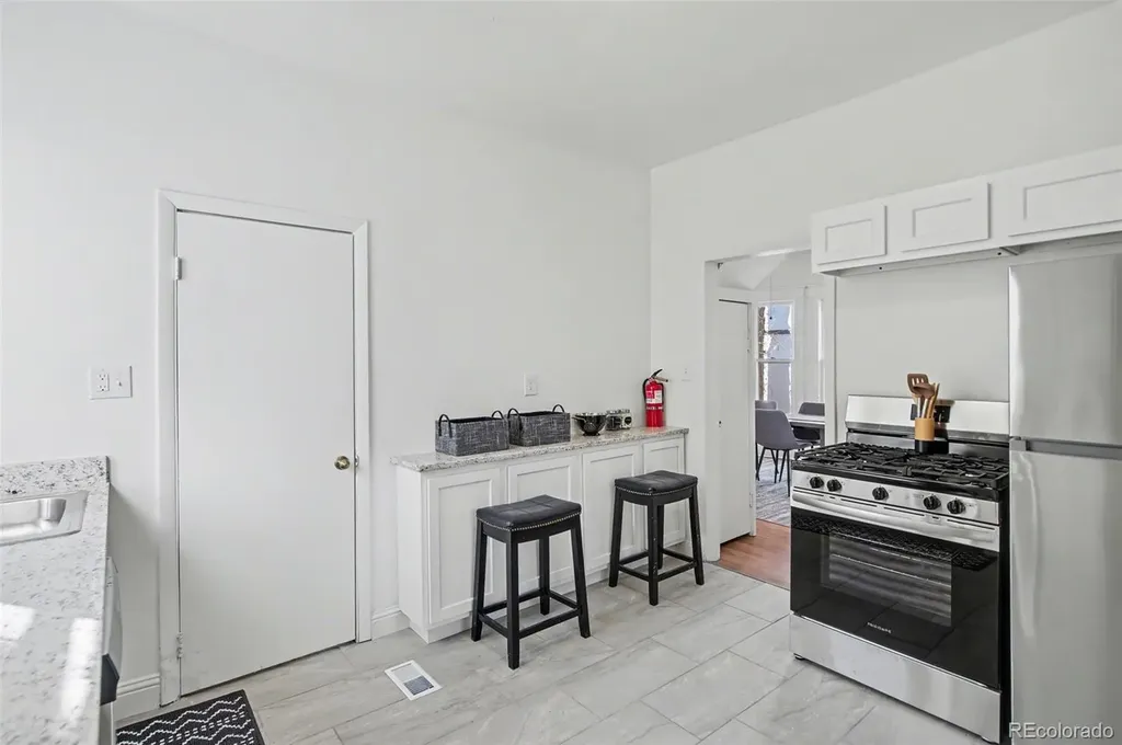 808 E Monument Street Colorado Springs CO 80903