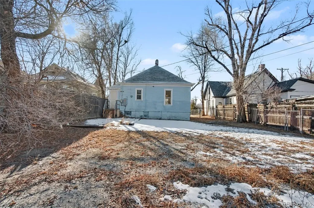 808 E Monument Street Colorado Springs CO 80903