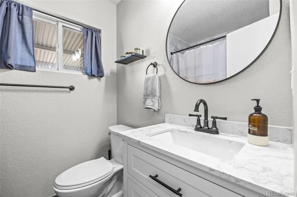 1395 Kline Street Lakewood CO 80215