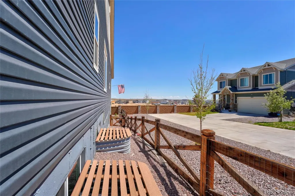 5889 Carrick Lane Colorado Springs CO 80927